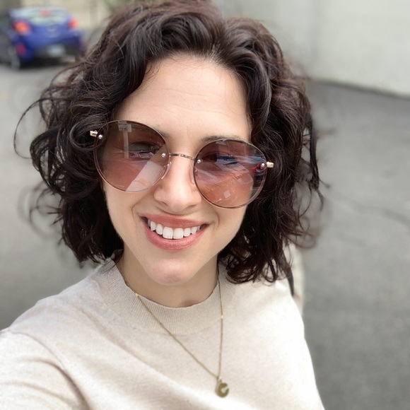 Meet your Posher, Chelsea - Picture 1 of 1